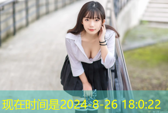 室内健身跳绳女